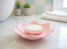 The free pink lotus steamer tray